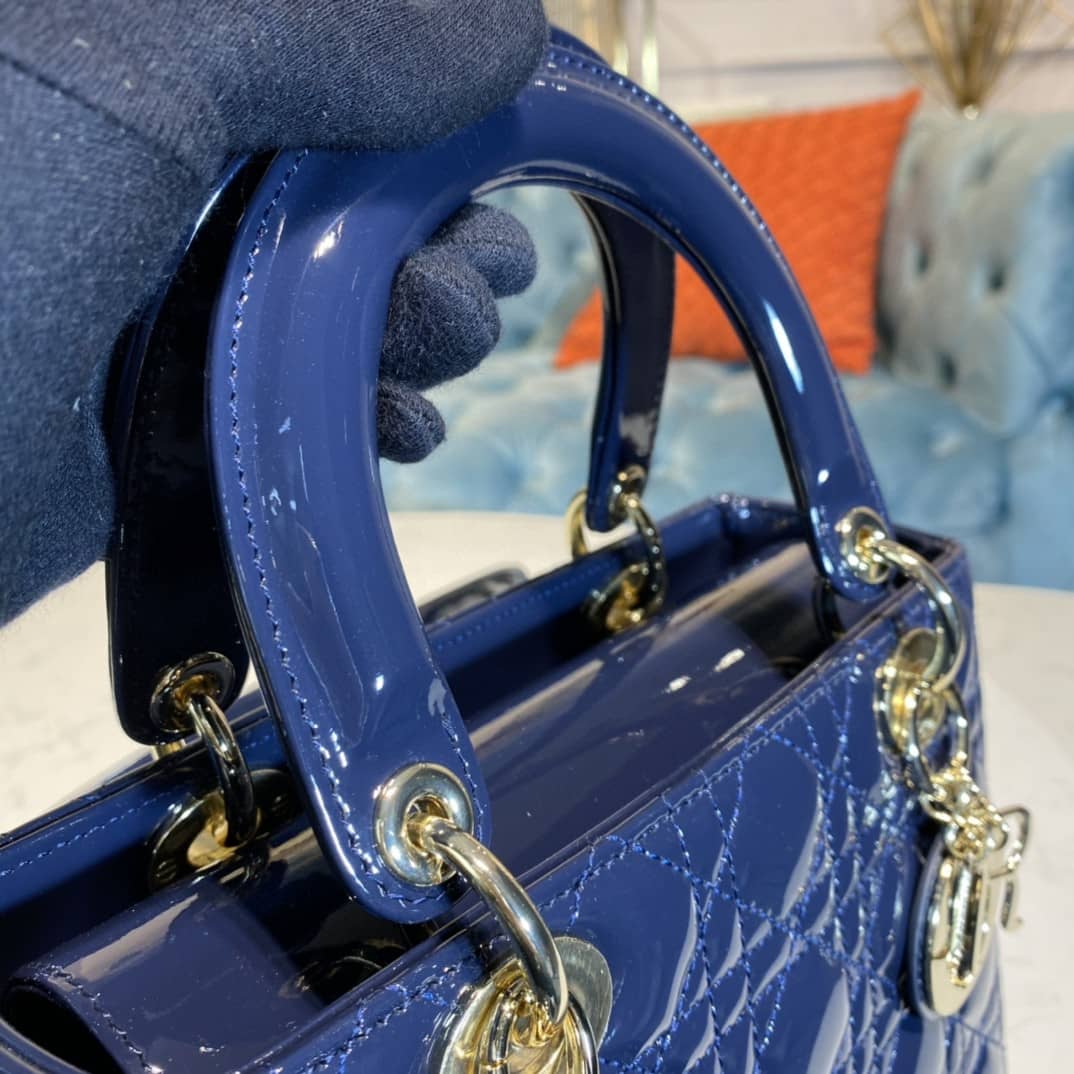 Chr1st1an D10r Lady D10r 24CM Replica Bag