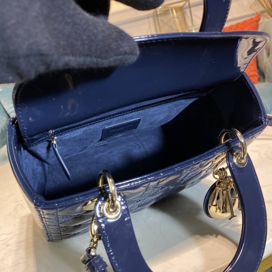 Chr1st1an D10r Lady D10r 24CM Replica Bag