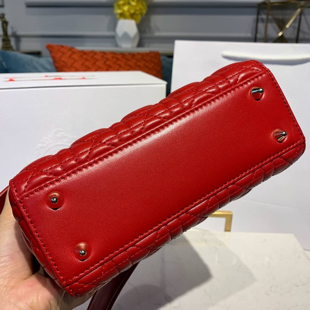 Chr1st1an D10r Lady D10r 20CM Replica Bag