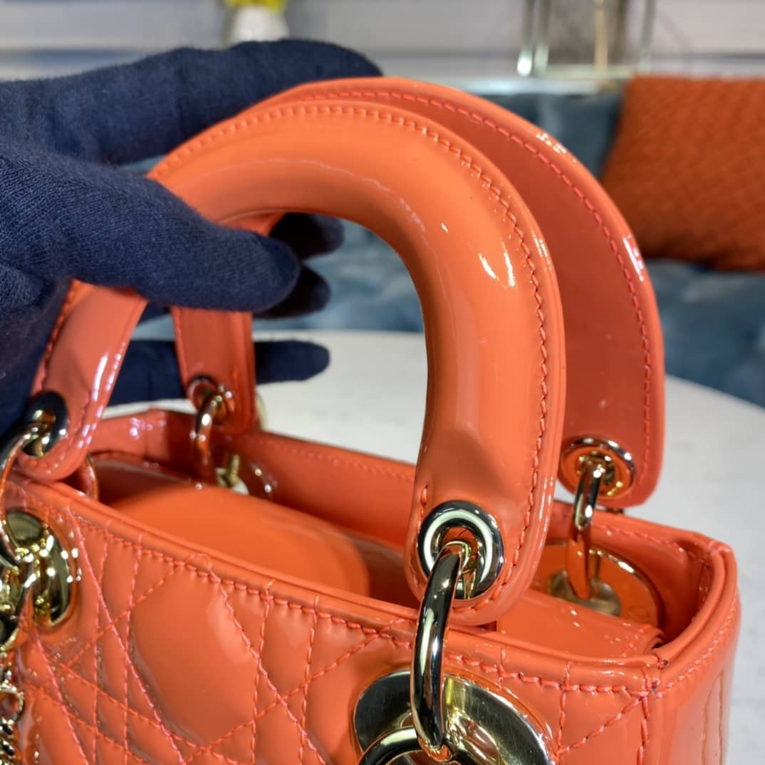 Chr1st1an D10r Lady D10r 17CM Replica Bag