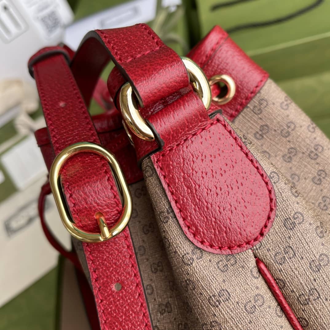 Gvc*1 Doraemon x Gvc*1 Small Bucket Bag Replica 655597