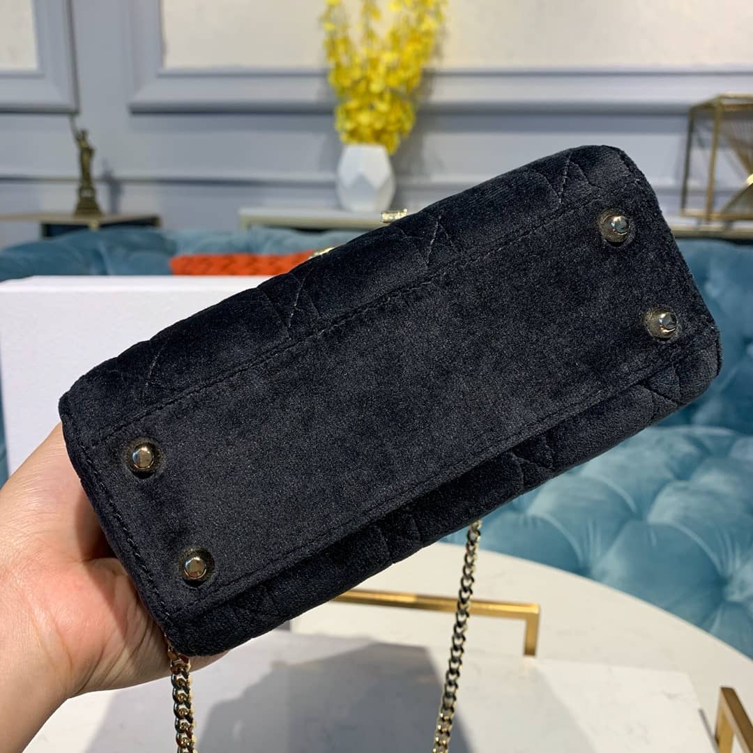 Chr1st1an D10r Lady D10r 17CM Replica Bag