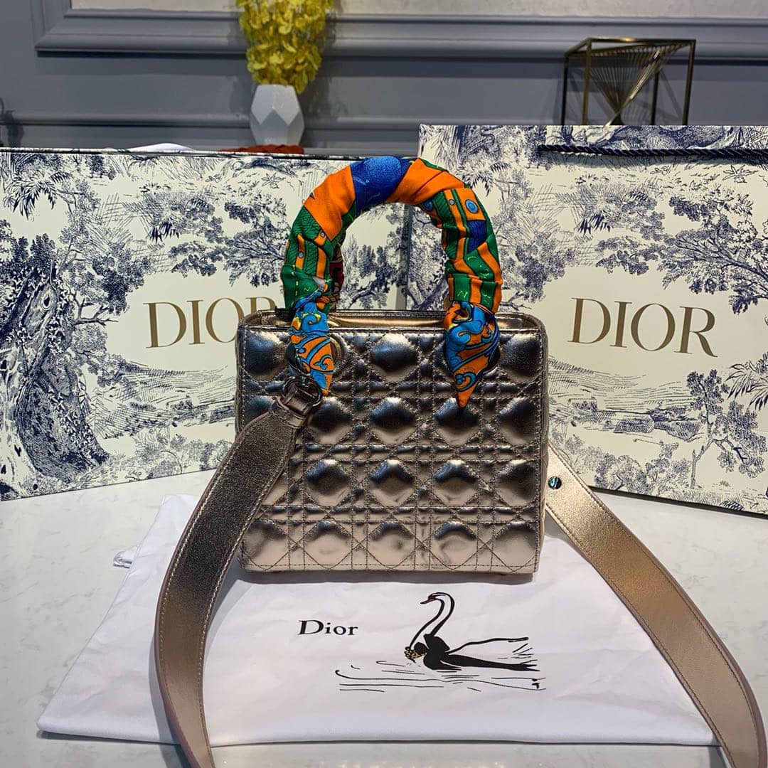 Chr1st1an D10r Lady D10r 20CM Replica Bag