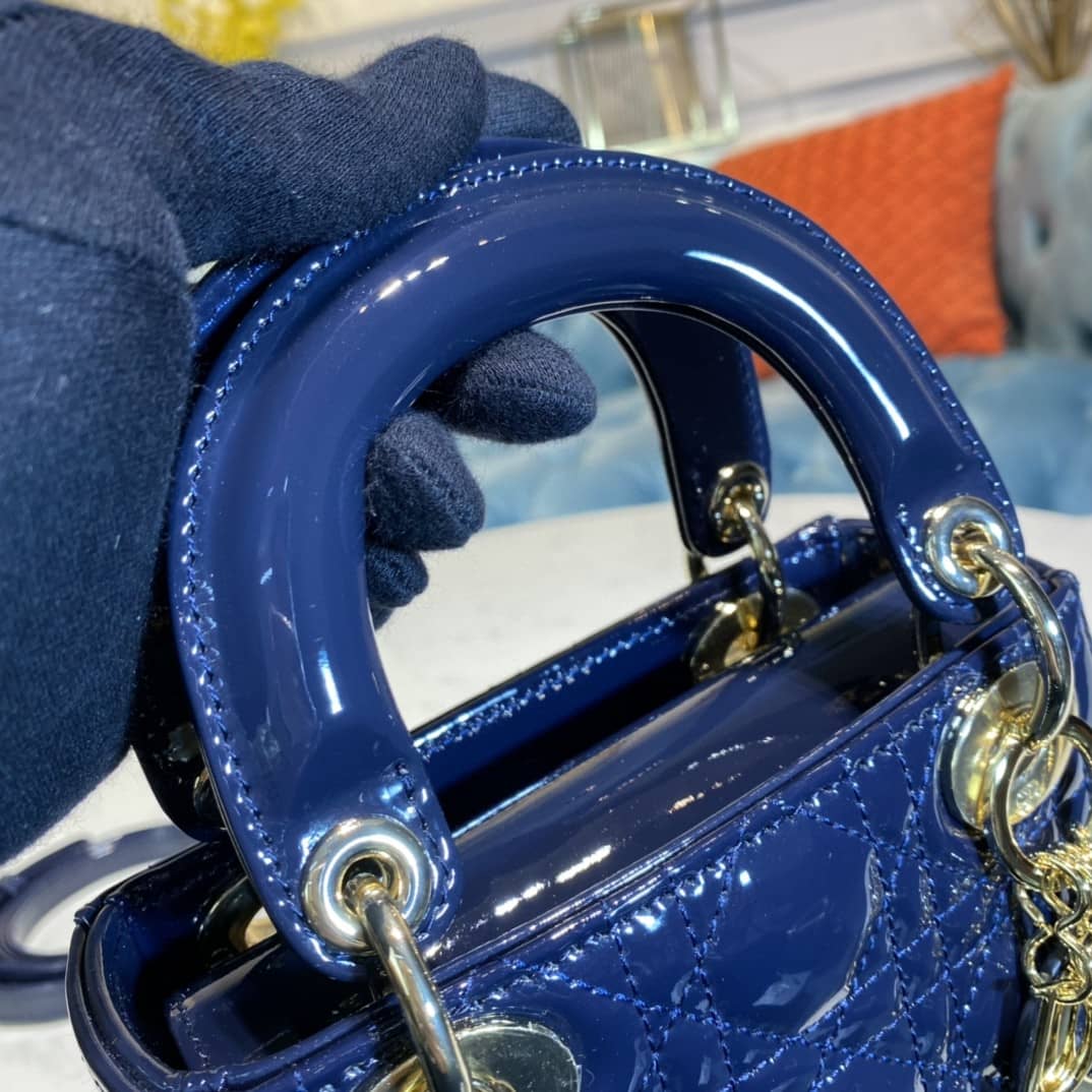 Chr1st1an D10r Lady D10r 17CM Replica Bag