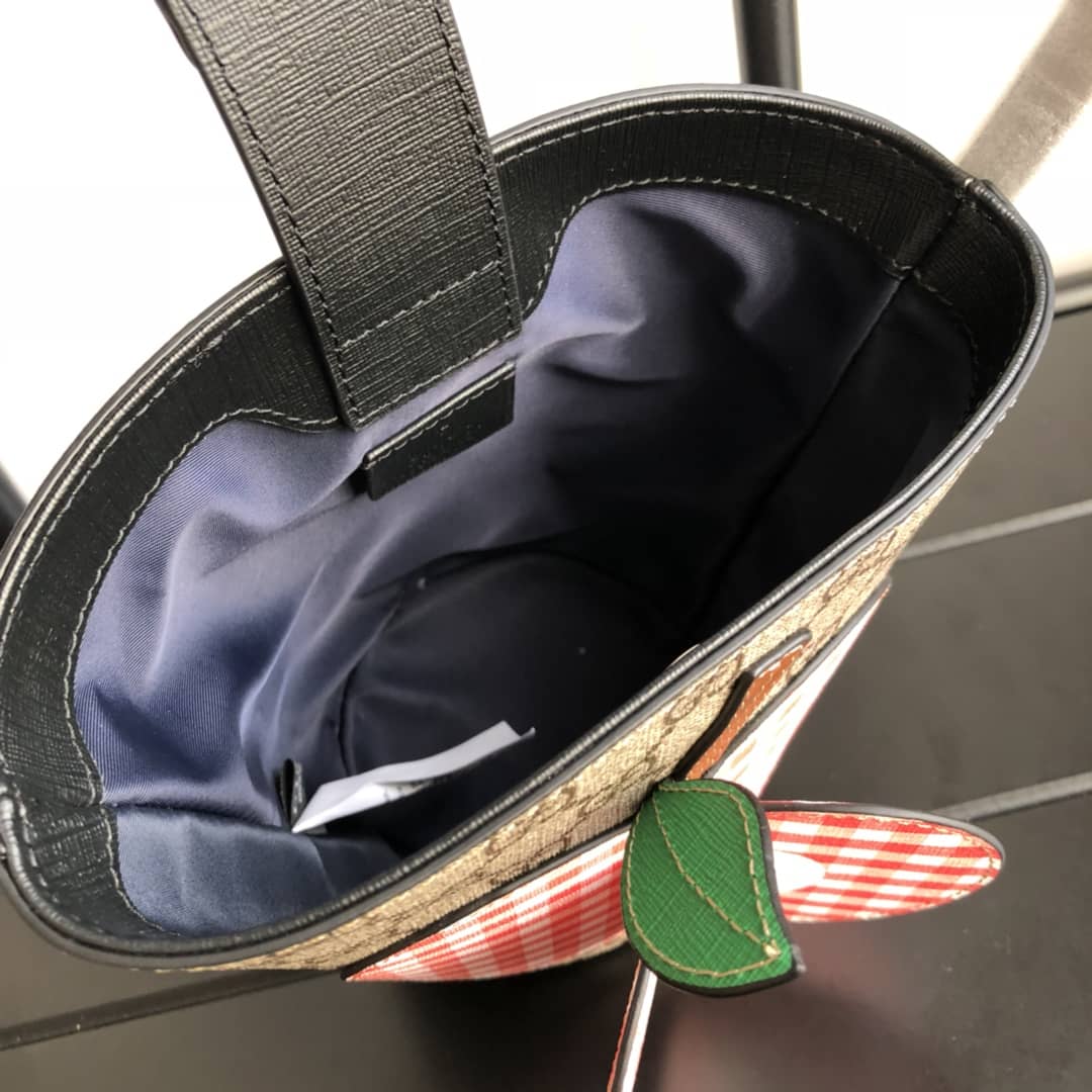 Gvc*1 Kids GG Svp*me Apple Bucket Bag Replica 653954
