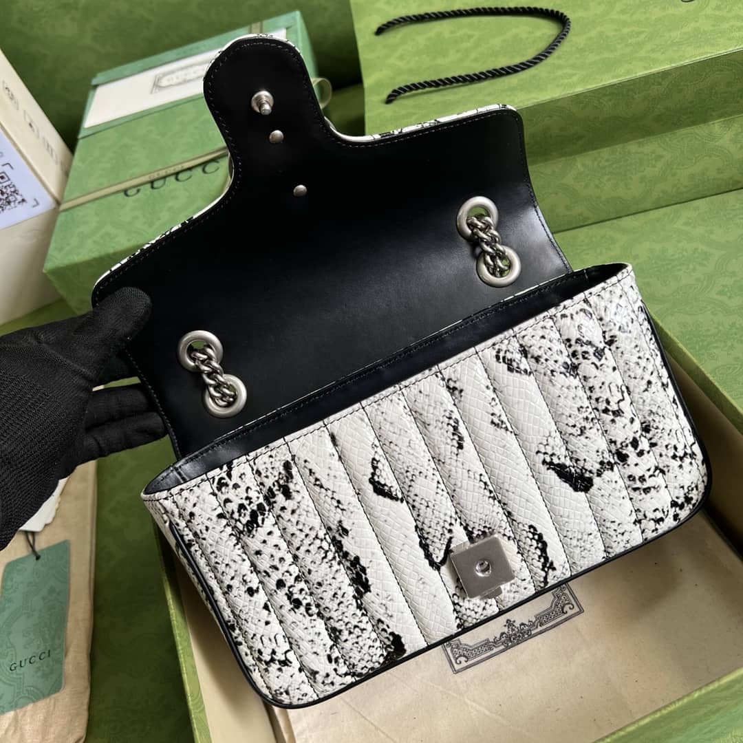 Gvc*1 GG Marmont Small Matelassé Leather 443497