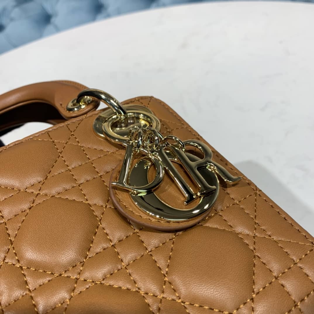 Chr1st1an D10r Lady D10r 17CM Replica Bag