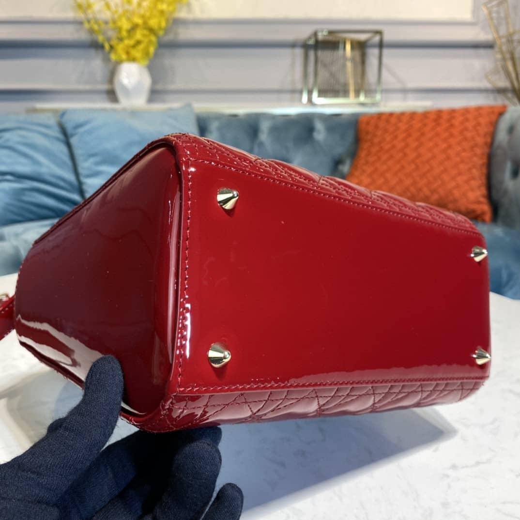 Chr1st1an D10r Lady D10r 24CM Replica Bag