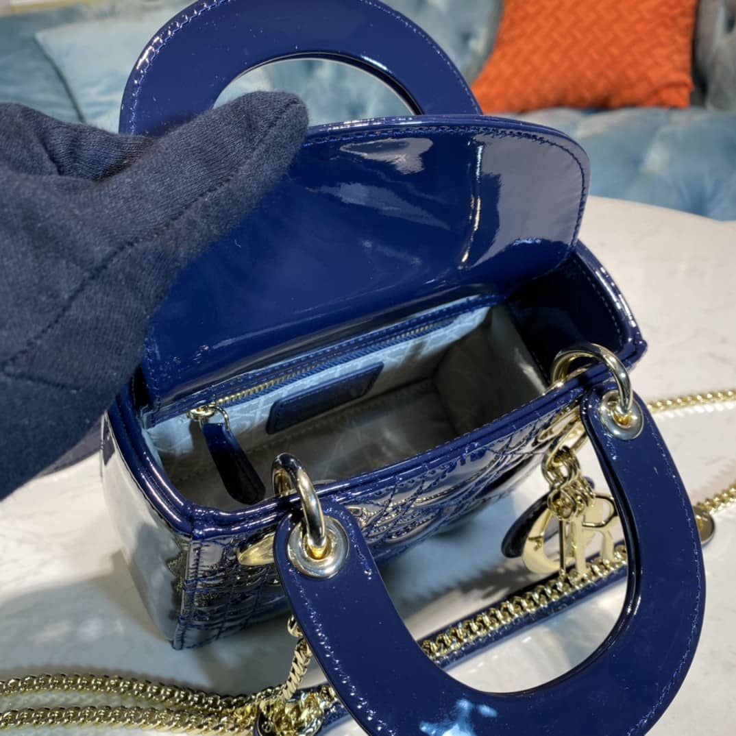 Chr1st1an D10r Lady D10r 17CM Replica Bag