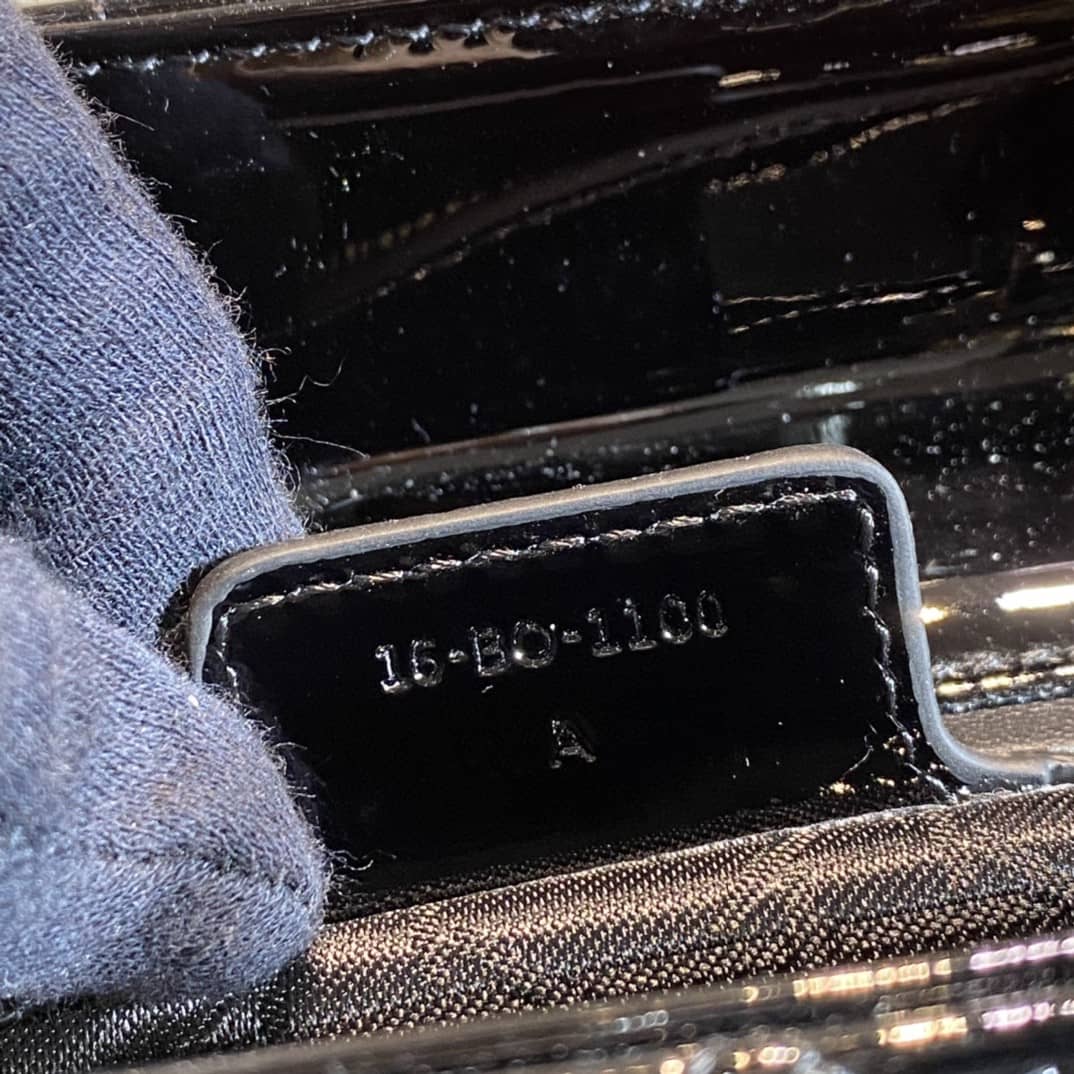 Chr1st1an D10r Lady D10r 32CM Replica Bag