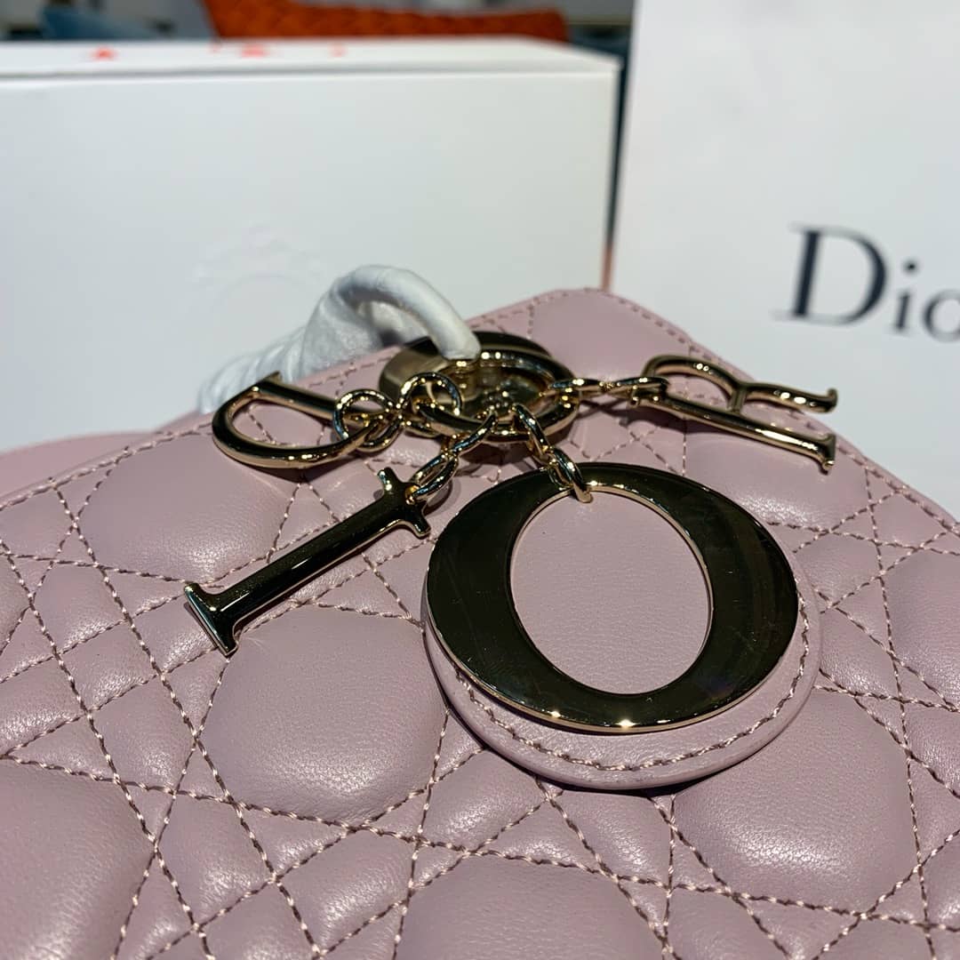 Chr1st1an D10r Lady D10r 20CM Replica Bag