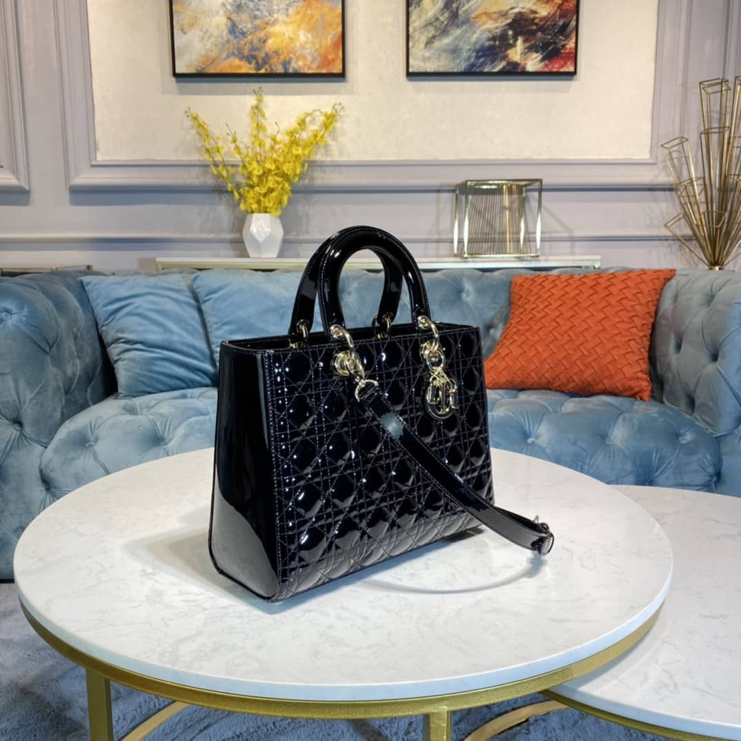 Chr1st1an D10r Lady D10r 32CM Replica Bag