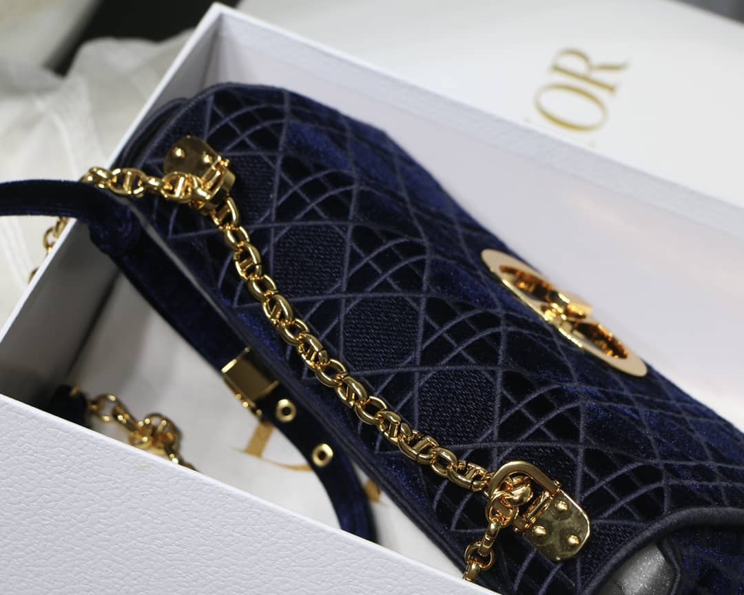 Chr1st1an D10r Caro Replica Bag