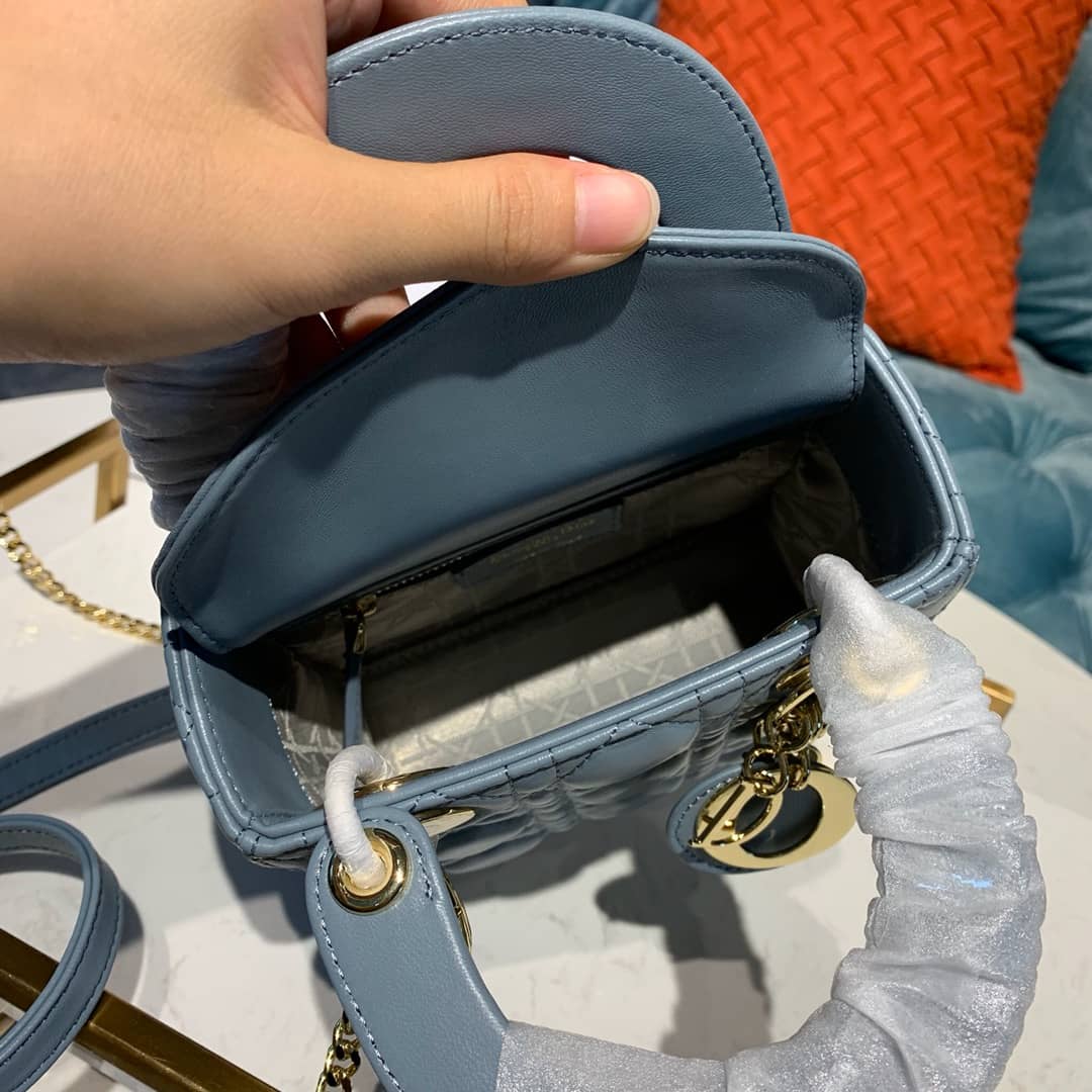 Chr1st1an D10r Lady D10r 17CM Replica Bag