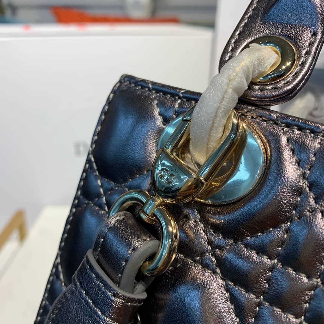 Chr1st1an D10r Lady D10r 20CM Replica Bag