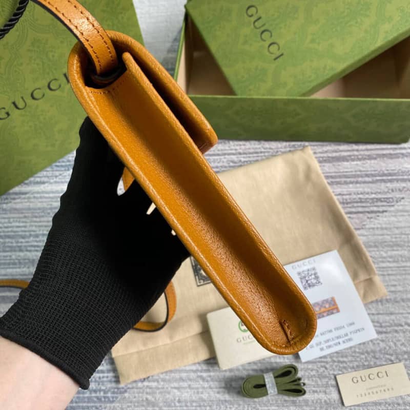 Gvc*1 Teddy Bear Mobile Phone Bag Replica 647805