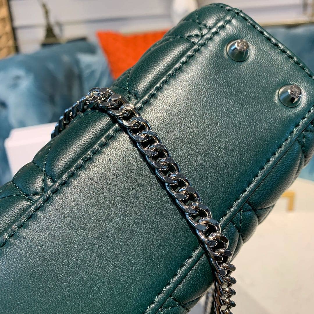 Chr1st1an D10r Lady D10r 17CM Replica Bag