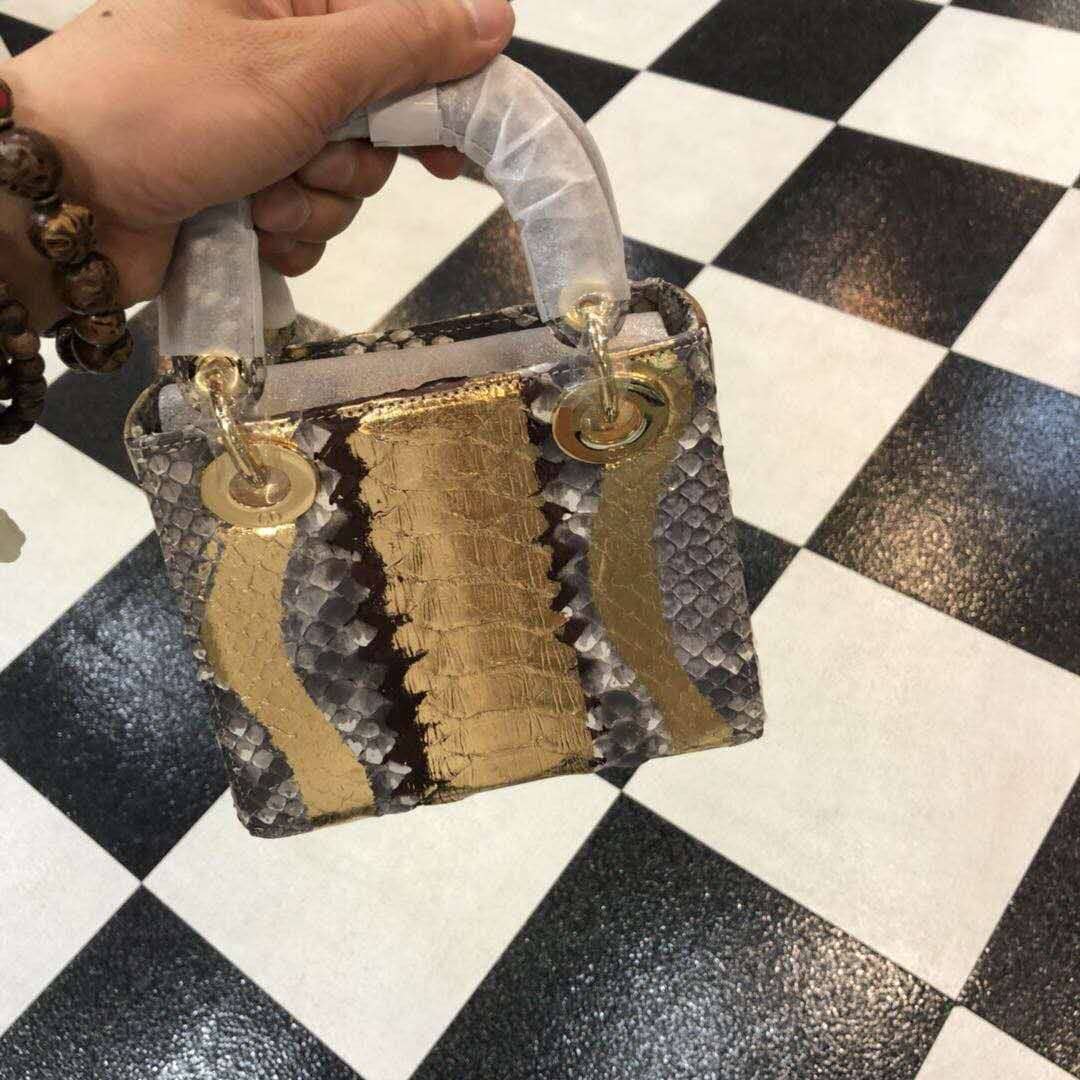 Chr1st1an D10r Lady D10r 17CM Replica Bag