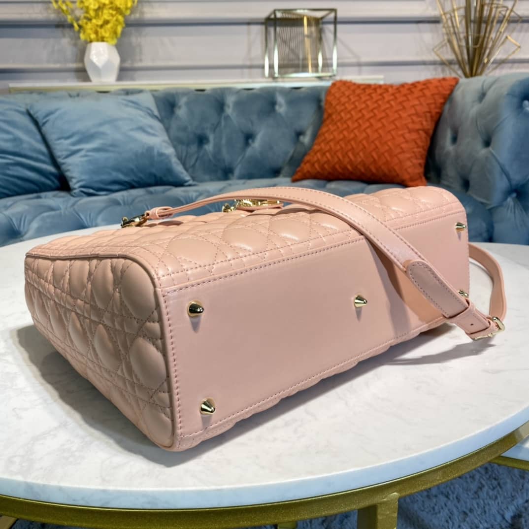 Chr1st1an D10r Lady D10r 32CM Replica Bag