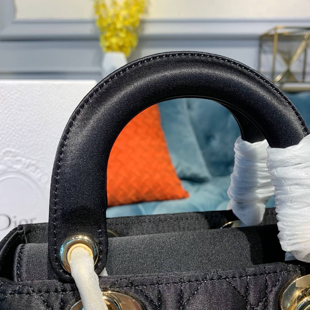 Chr1st1an D10r Lady D10r 20CM Replica Bag