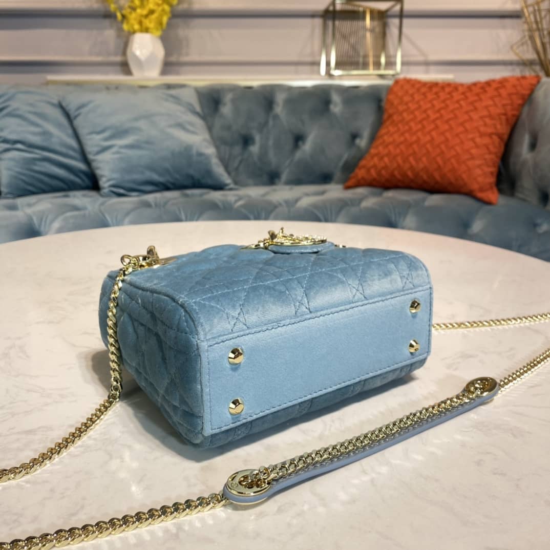 Chr1st1an D10r Lady 17CM Replica Bag