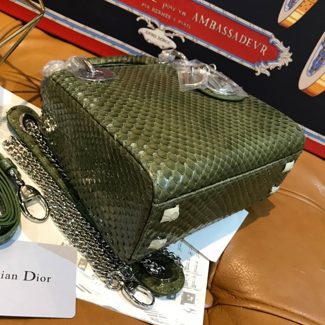 Chr1st1an D10r Lady D10r 17CM Replica Bag