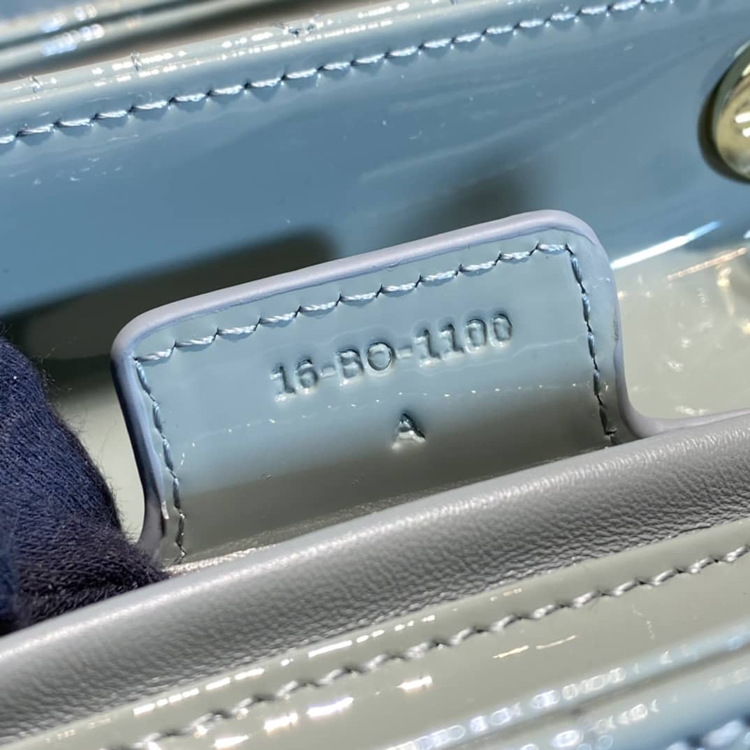 Lady D10r Dupe 32CM Replica Bag