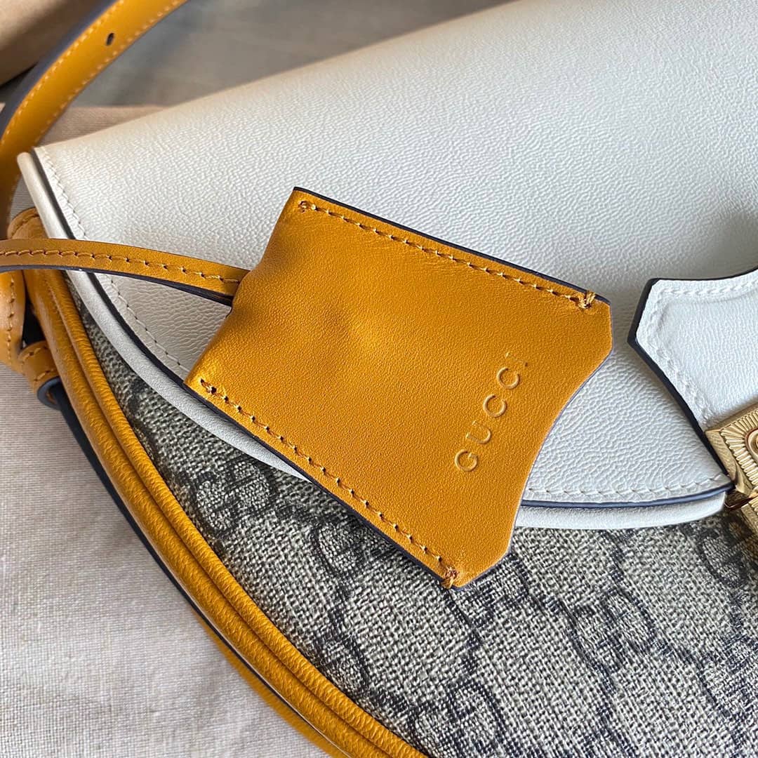 Gvc*1 Padlock Small Shoulder Bag Replica White 644524