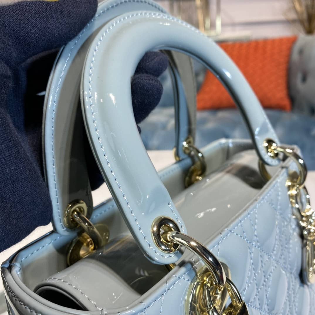 Chr1st1an D10r Lady D10r 24CM Replica Bag