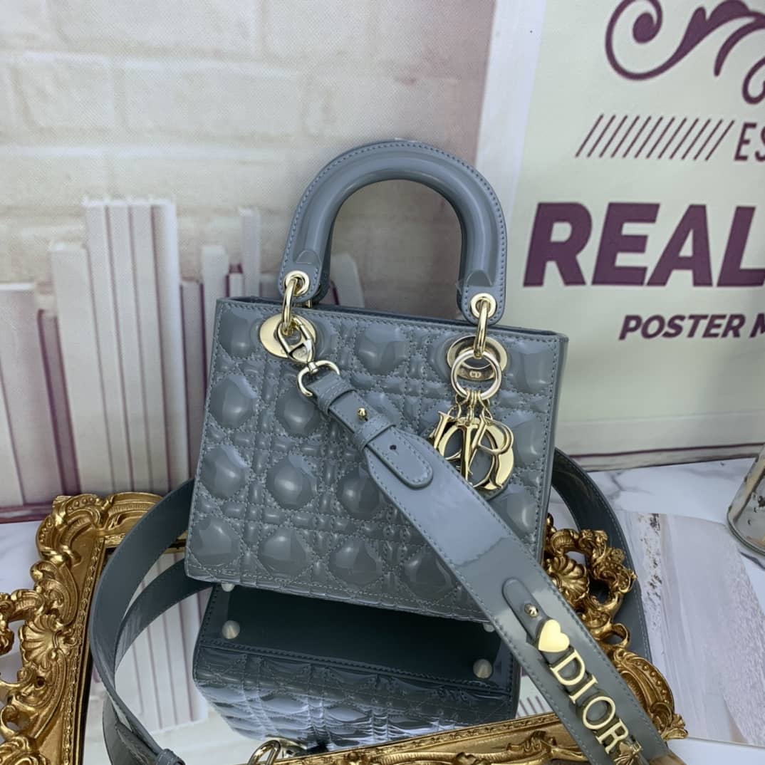 Chr1st1an D10r Lady D10r 20CM Replica Bag