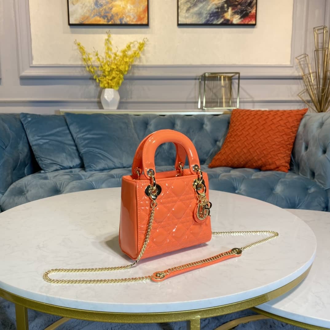 Chr1st1an D10r Lady D10r 17CM Replica Bag