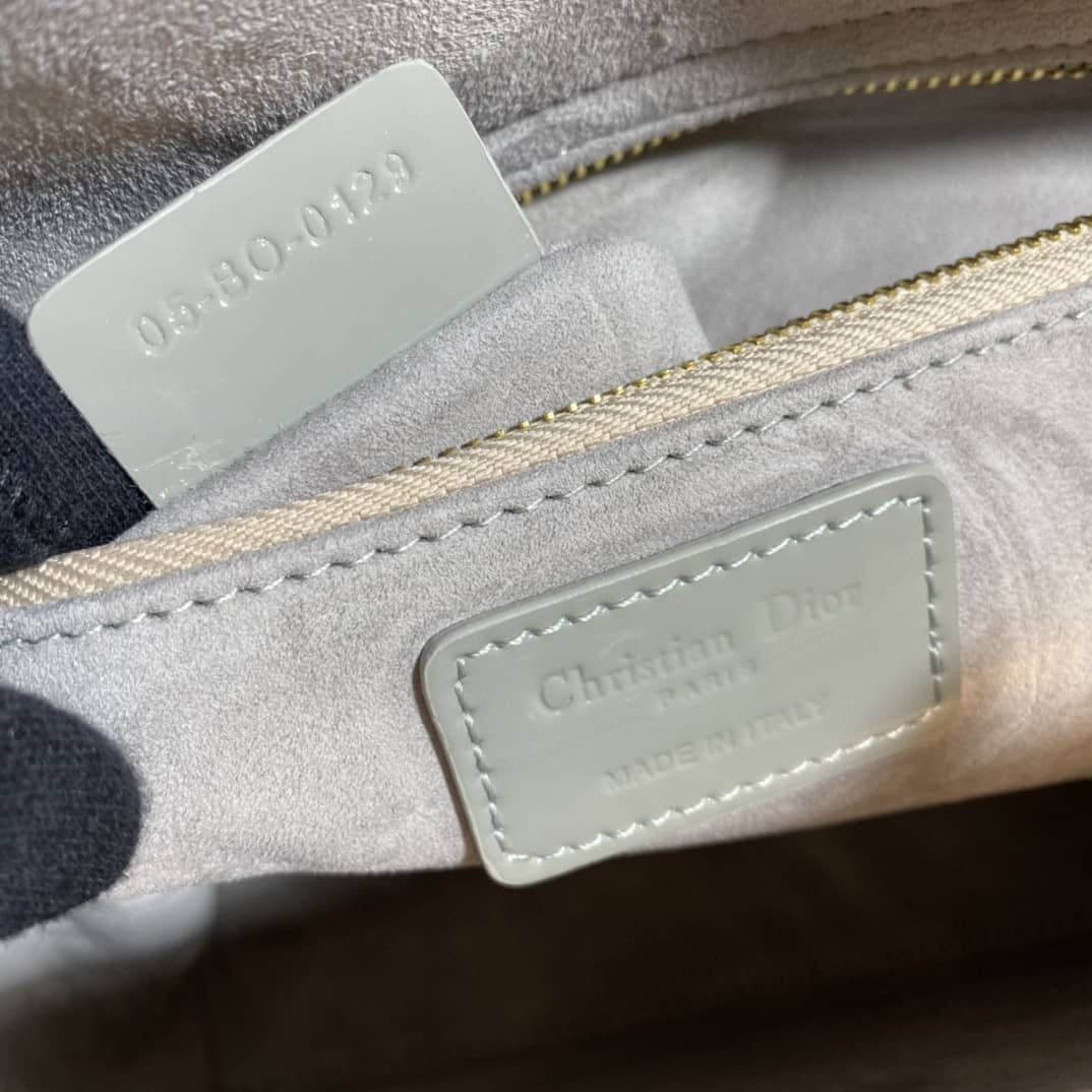 Chr1st1an D10r Lady D10r 24CM Replica Bag