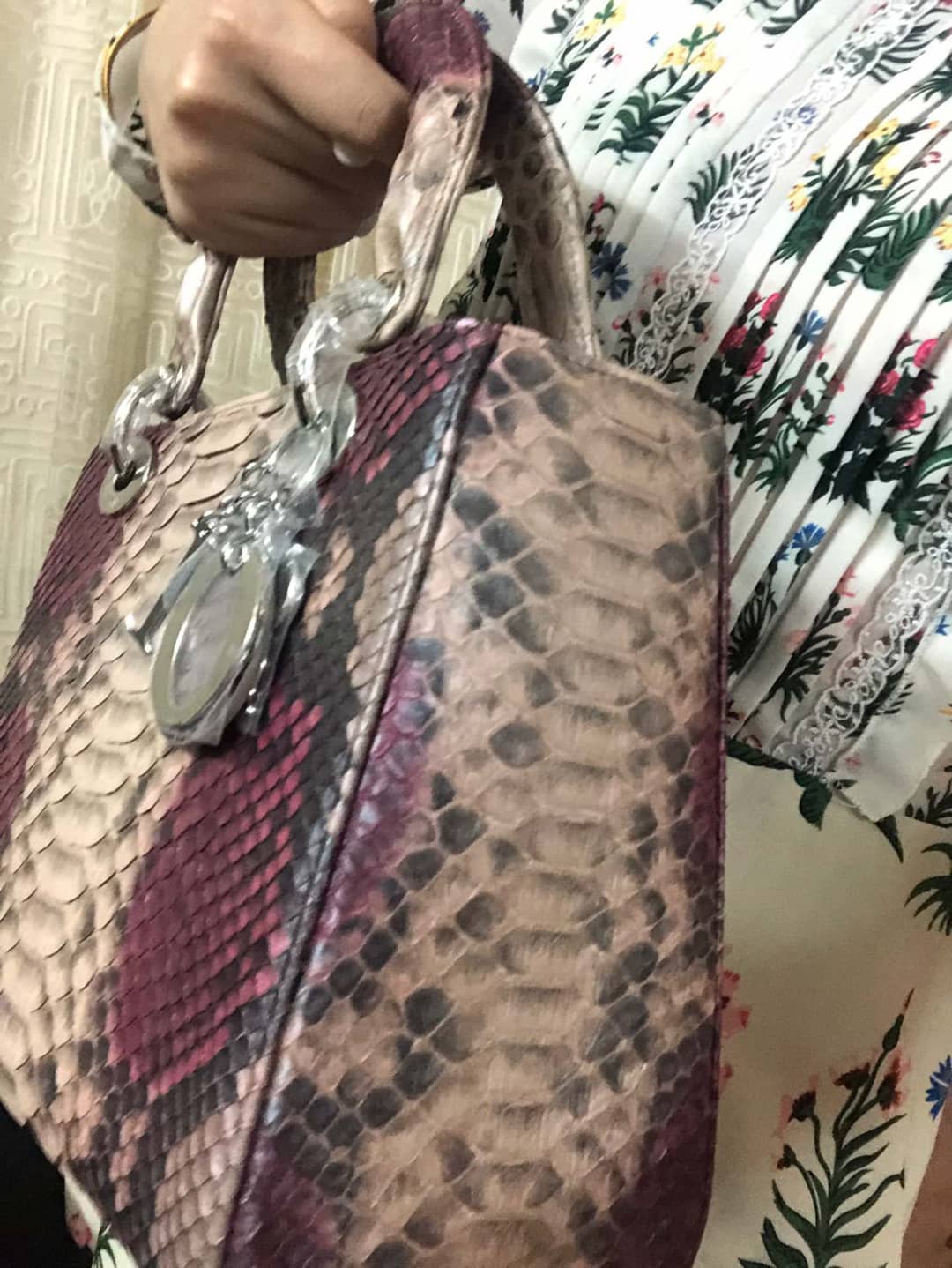 Chr1st1an D10r Lady D10r 24CM Replica Bag