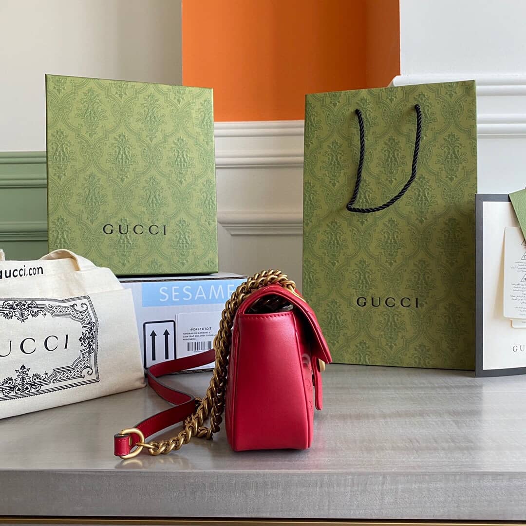 Gvc*1 GG Marmont Matelasse Shoulder Bag Replica Red 443497