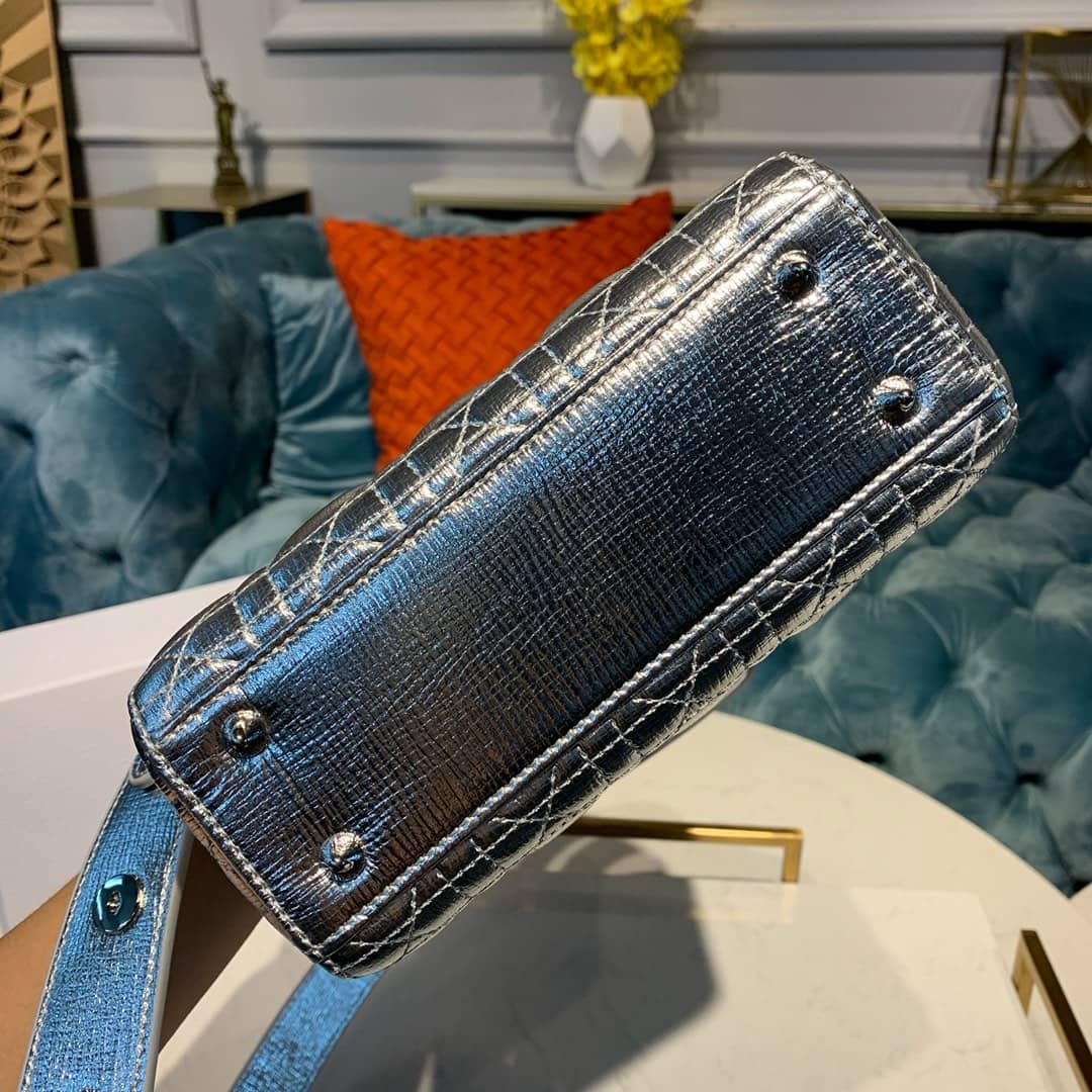 Chr1st1an D10r Lady D10r 20CM Replica Bag