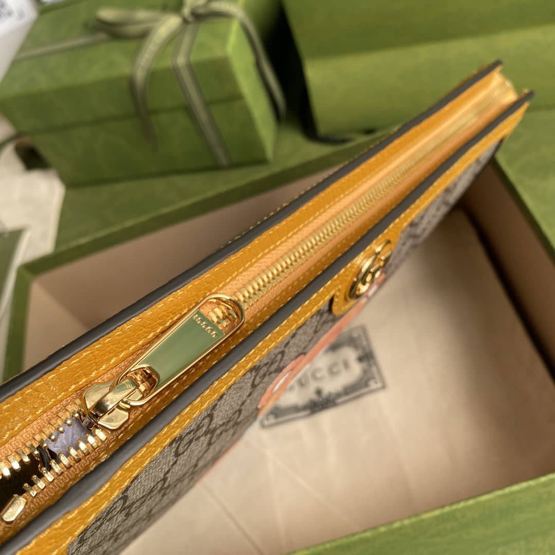 Gvc*1 Kai Svp*me Canvas Pouch Replica 660513