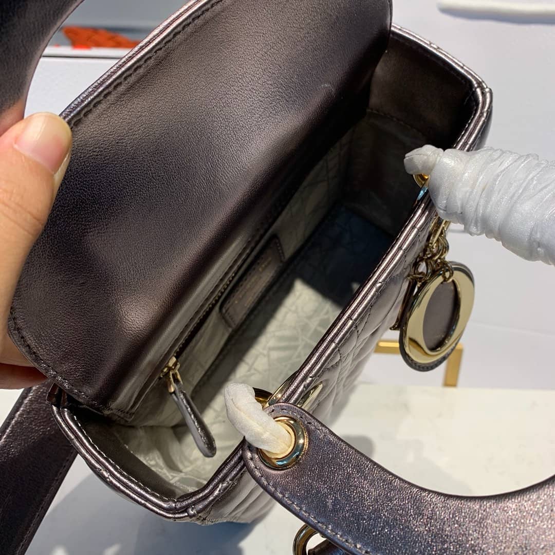 Chr1st1an D10r Lady D10r 20CM Replica Bag