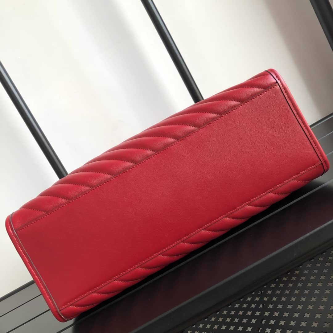 Gvc*1 GG Marmont Medium Matelasse Leather Tote Replica Red 627332