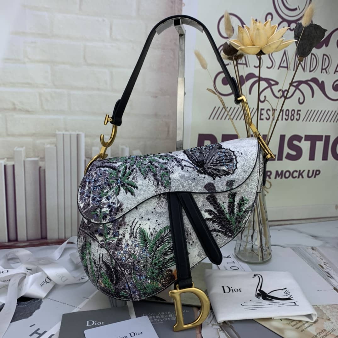 D10r Saddle Bag Dupe