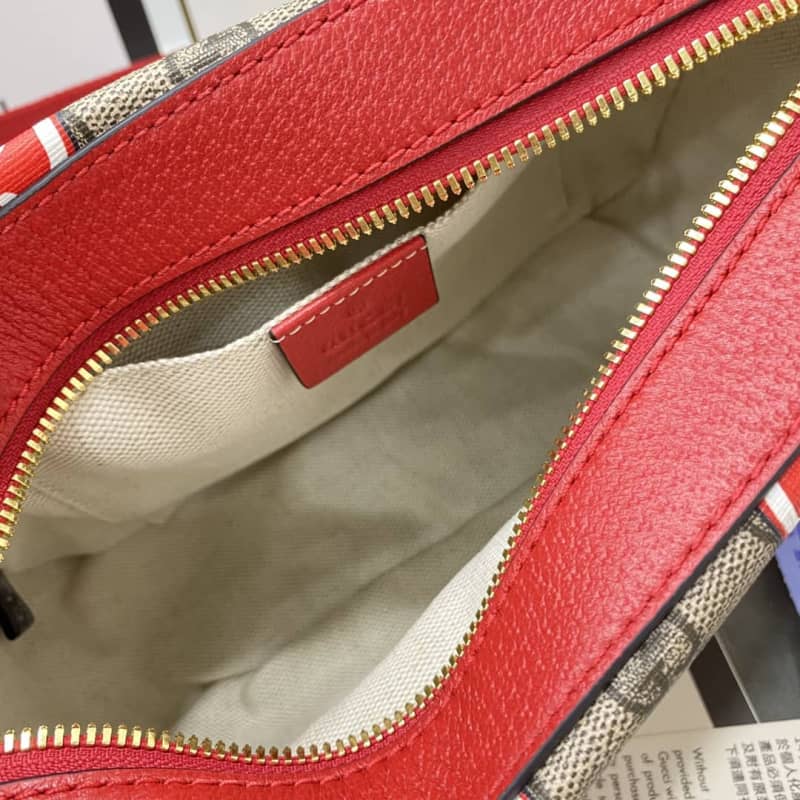 Gvc*1 Svp*me Canvas Camera Bag Replica Red 574886