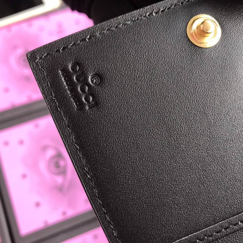 Gvc*1 Short Button Cowhide Leather Wallet Black 476081