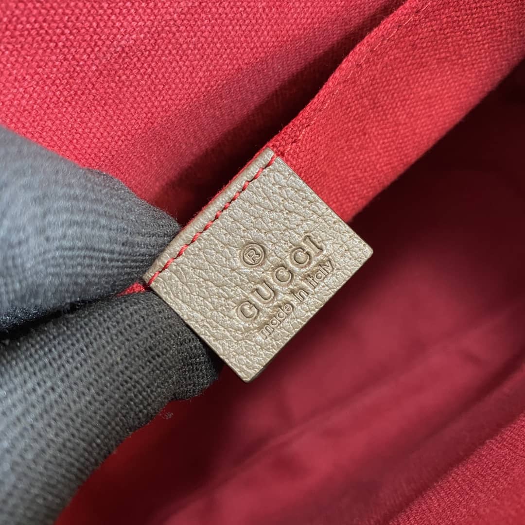 Gvc*1 Mens GG Svp*me Canvas Messenger Bag Replica 658542