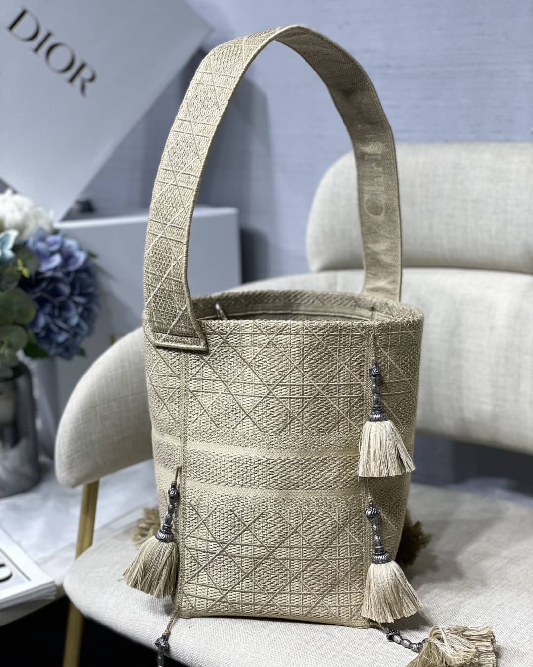 Chr1st1an D10r CD Bubble Embroidered Replica Bucket Bag