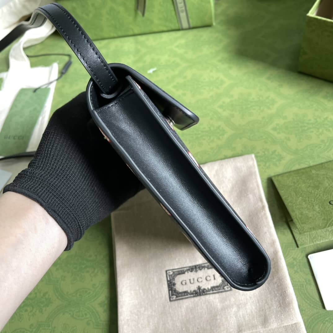 Gvc*1 Scarab Logo Print Phone Bag Replica 673016