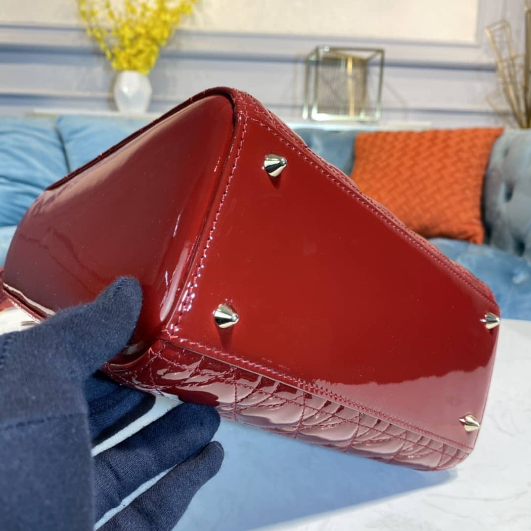 Chr1st1an D10r Lady D10r 24CM Replica Bag