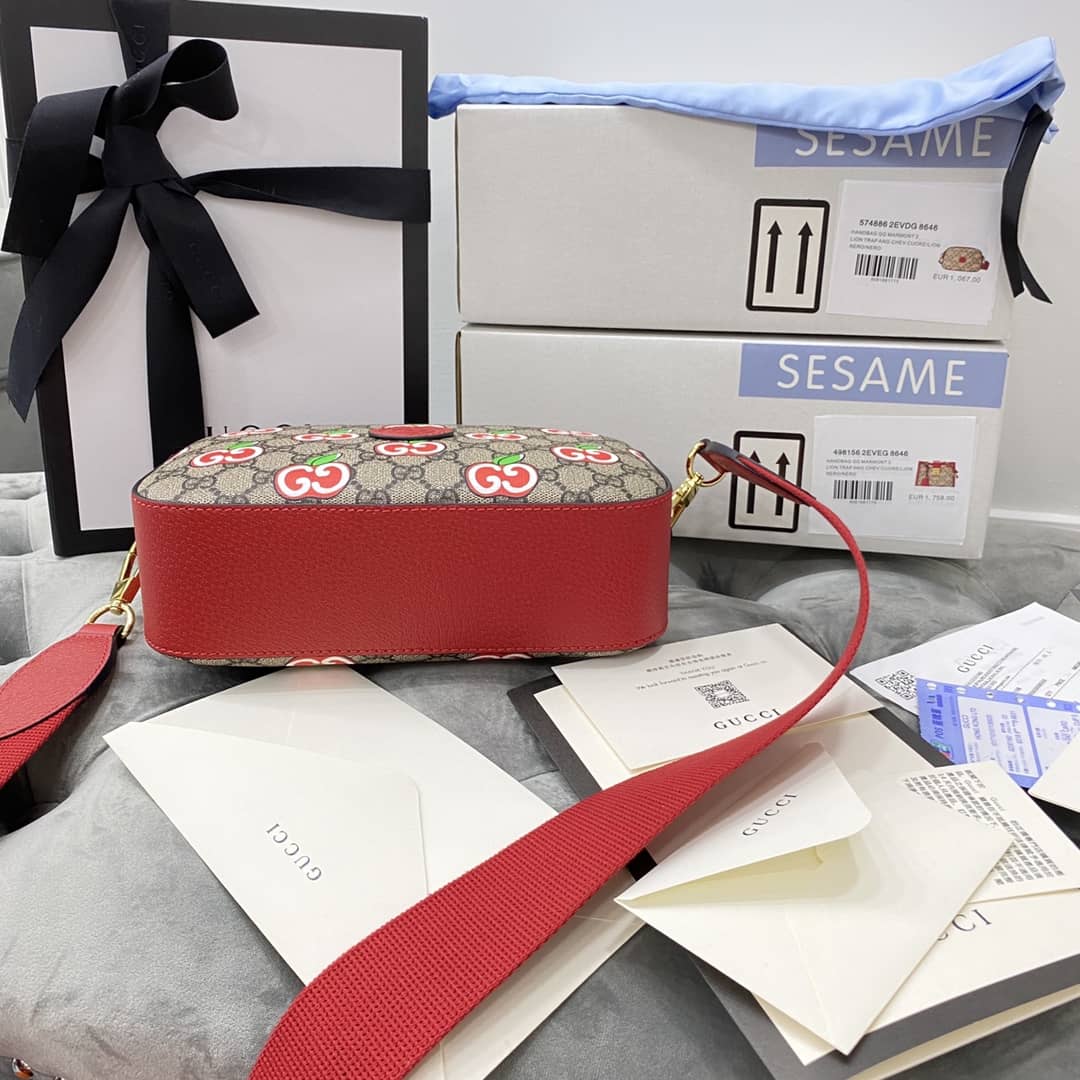 Gvc*1 Svp*me Canvas Camera Bag Replica Red 574886