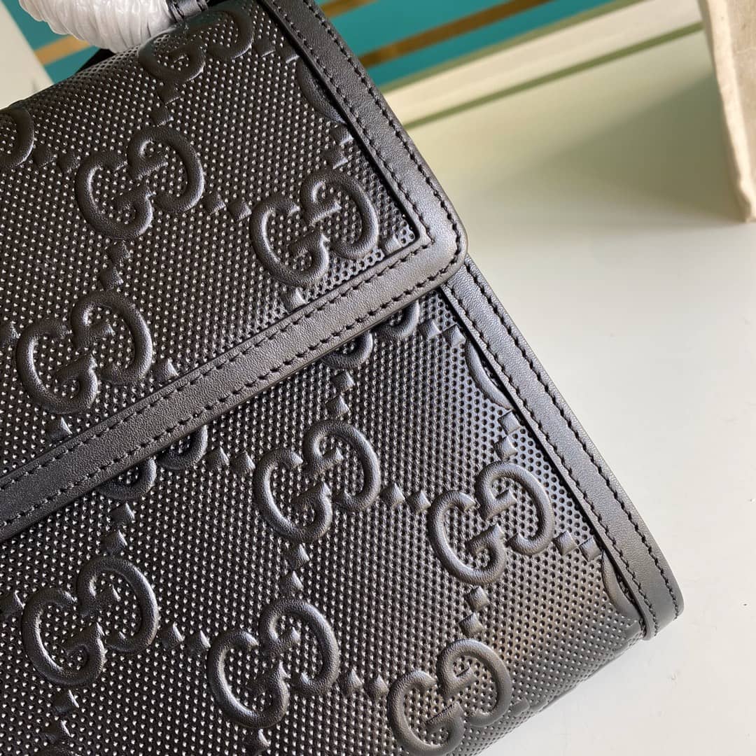 Gvc*1 GG Embossed Cosmetic Case Replica 627470