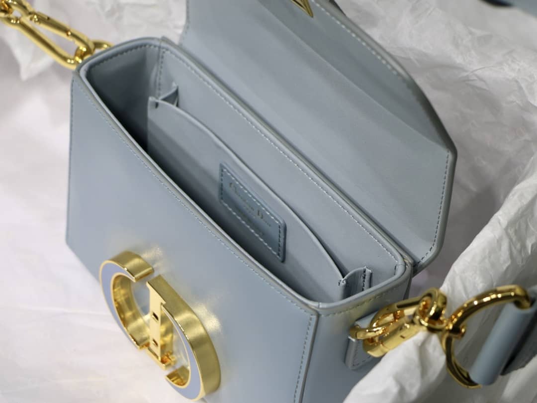 Chr1st1an D10r Montaigne Replica Bag