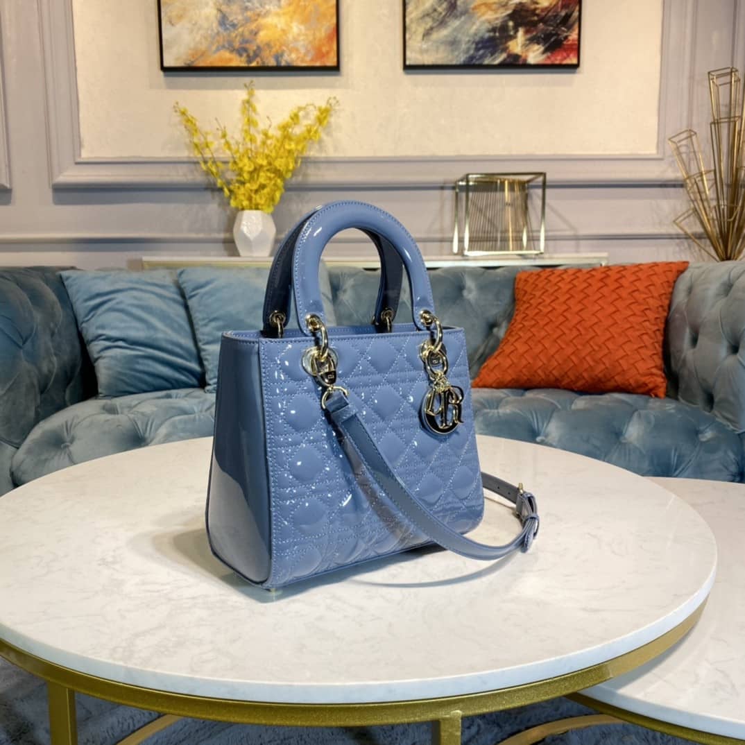 Chr1st1an D10r Lady D10r 24CM Replica Bag