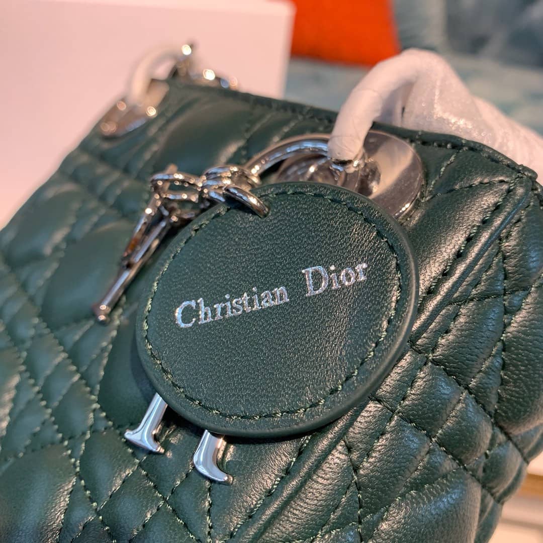 Chr1st1an D10r Lady D10r 17CM Replica Bag